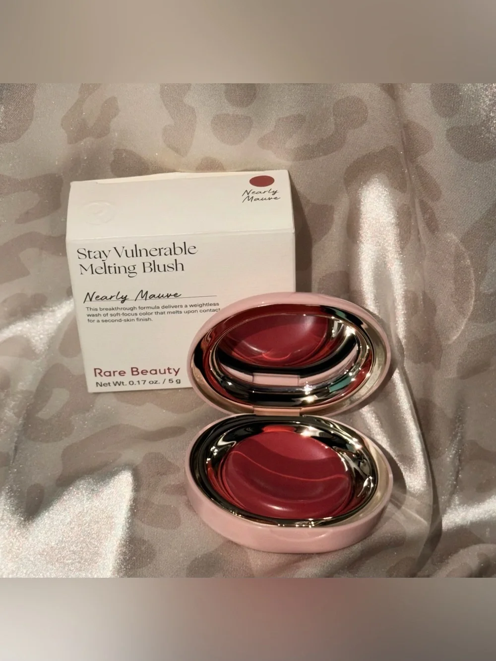 RARE BEAUTY | Stay Vulnerable Melting Blush - Nearly Mauve